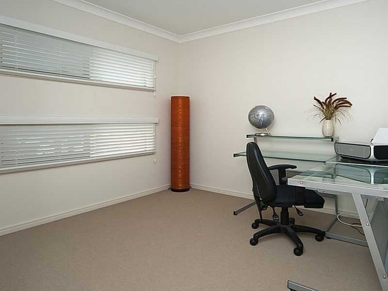 10 Gregan Court, Shailer Park QLD 4128