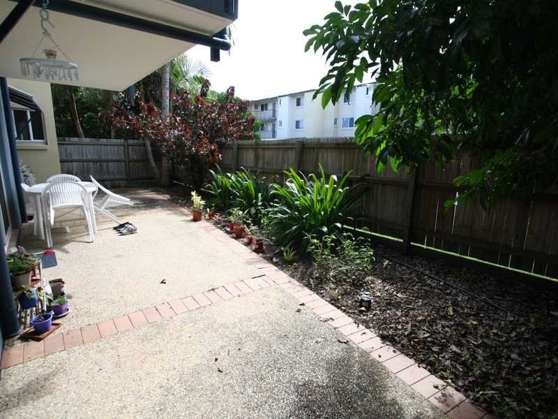 37-44 University Drive, Meadowbrook QLD 4131