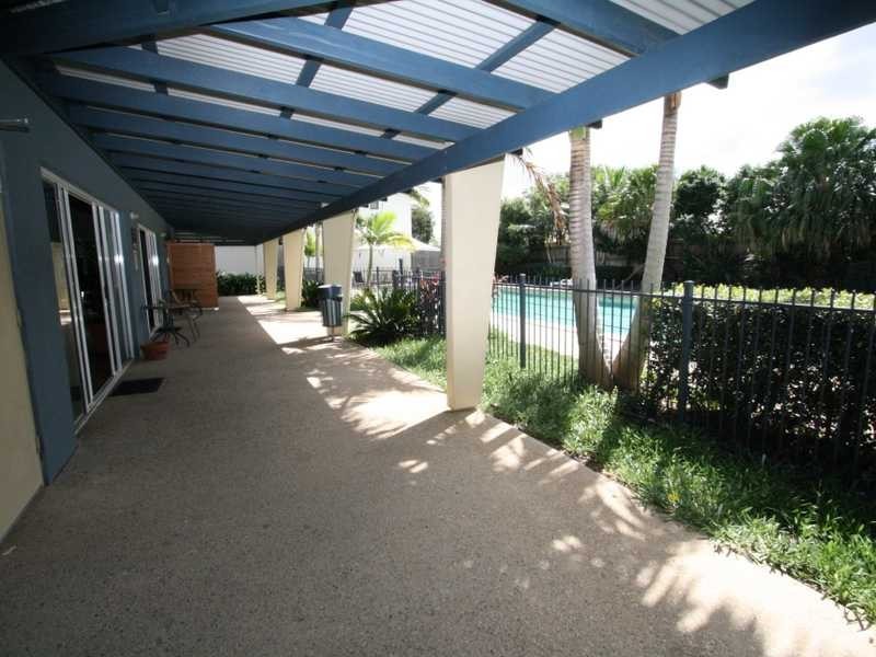 37-44 University Drive, Meadowbrook QLD 4131