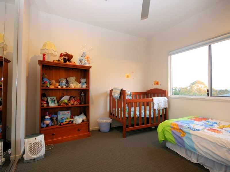 33 Yarabah Crescent, Shailer Park QLD 4128