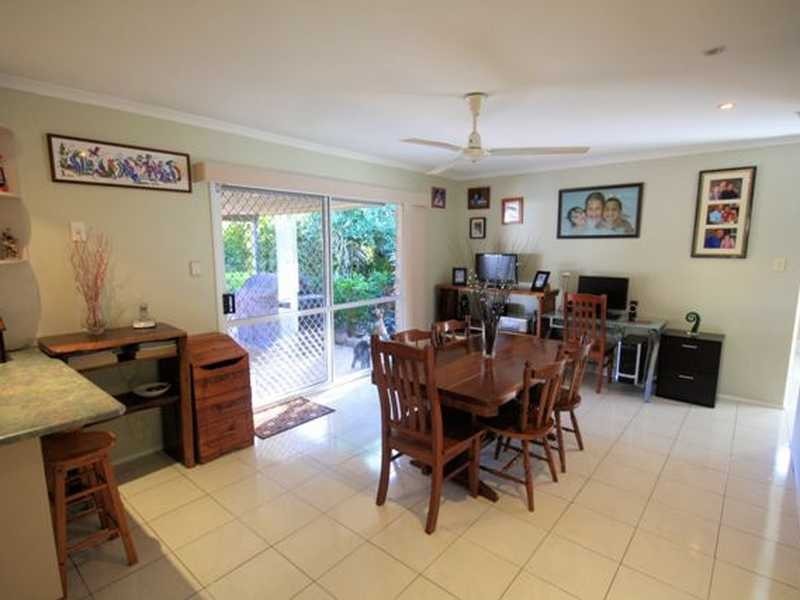9 Haymer Court, Meadowbrook QLD 4131