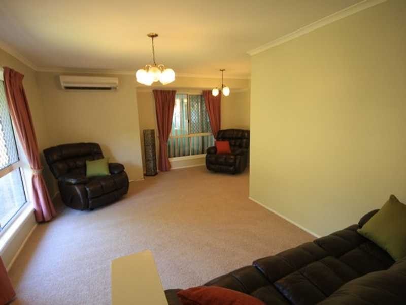 9 Haymer Court, Meadowbrook QLD 4131