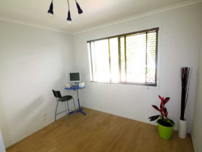 1 Manglo Street, Shailer Park QLD 4128
