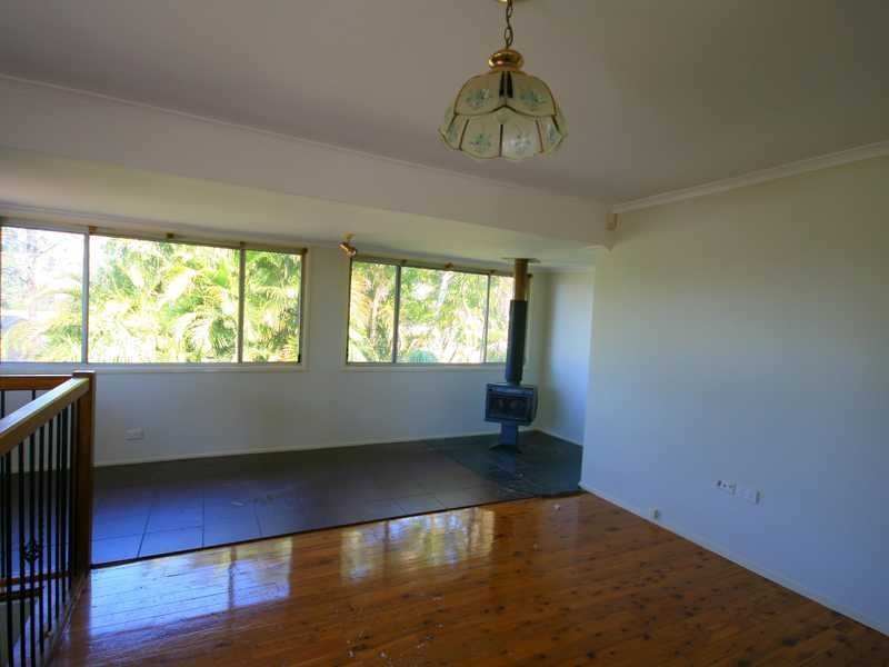 31 Winnetts Rd, Daisy Hill QLD 4127