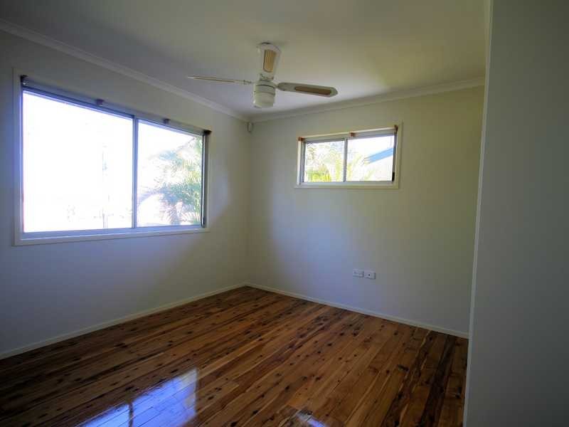 31 Winnetts Rd, Daisy Hill QLD 4127