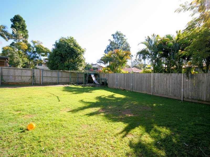 31 Winnetts Rd, Daisy Hill QLD 4127