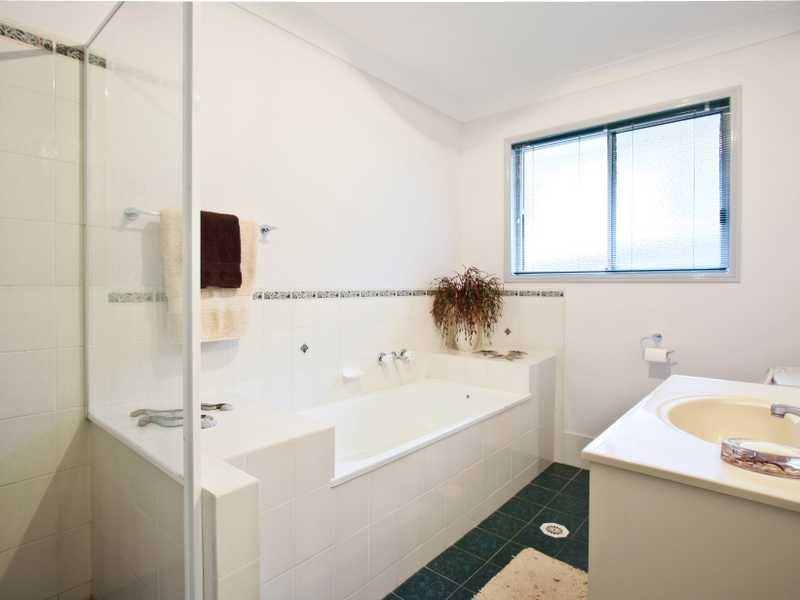 14 Trusan Place, Tanah Merah QLD 4128