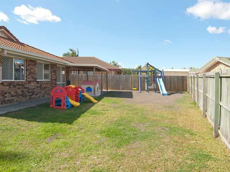 94 Tansey Drive, Tanah Merah QLD 4128