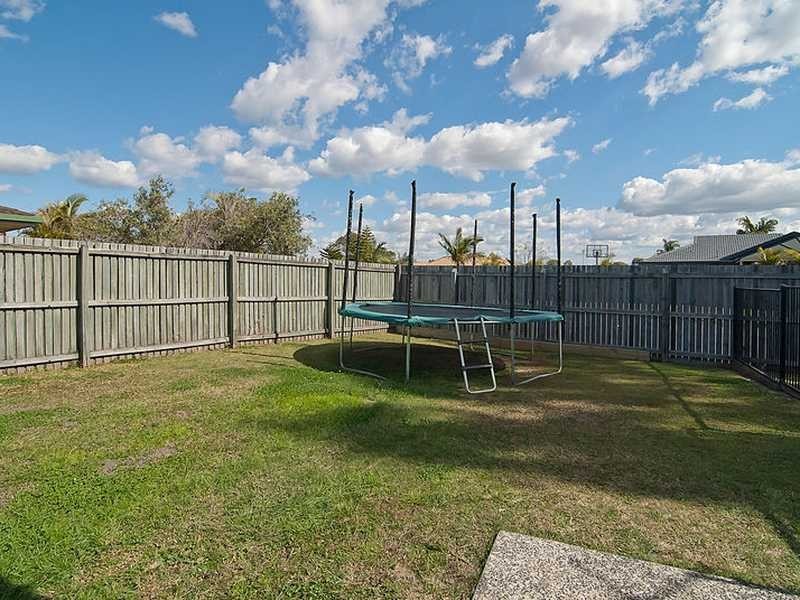 94 Tansey Drive, Tanah Merah QLD 4128