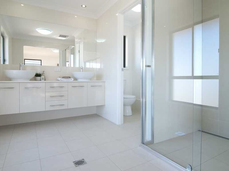 32 Dennis Vale Drive, Daisy Hill QLD 4127