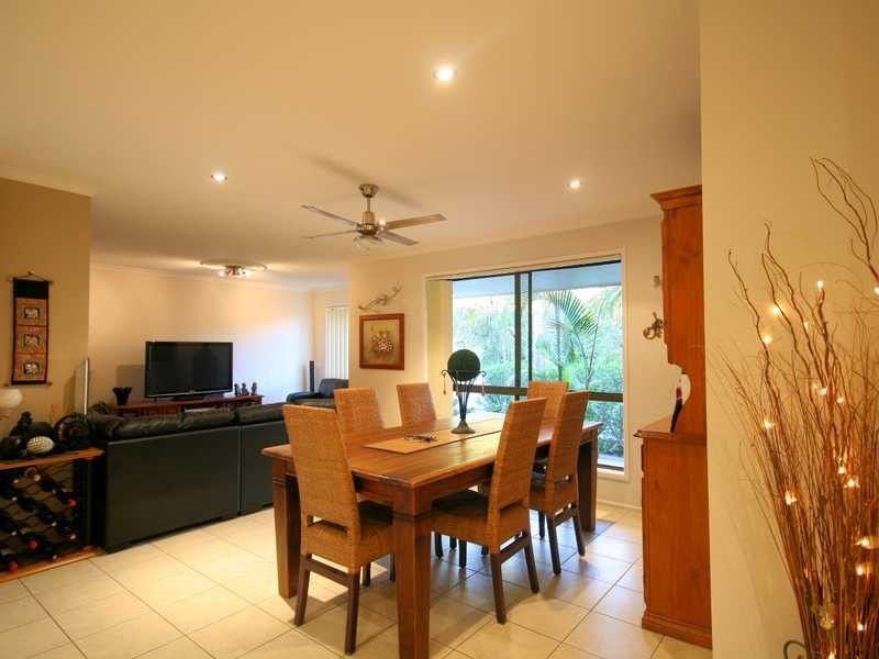 4 Quondare Court, Springwood QLD 4127