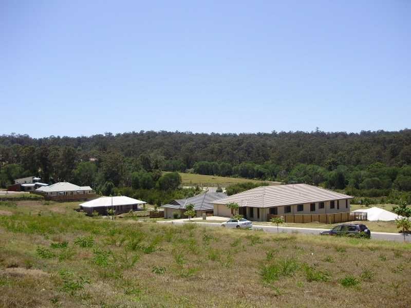 18 Charles Glen Street, Daisy Hill QLD 4127