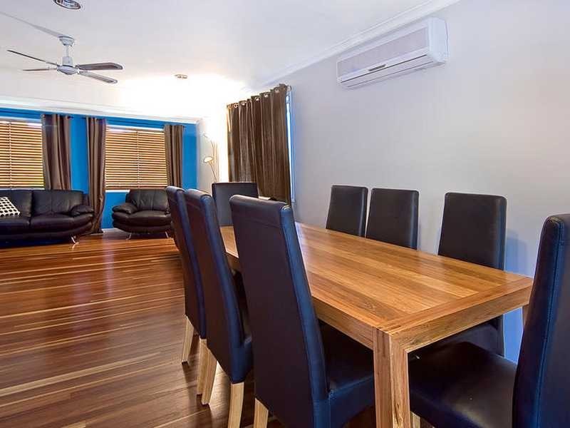 13 Whitfield Ave, Springwood QLD 4127