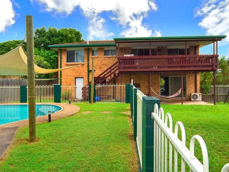 13 Whitfield Ave, Springwood QLD 4127