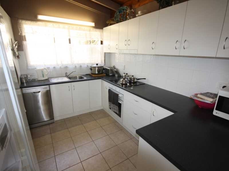 15 Rhodes Street, Loganlea QLD 4131