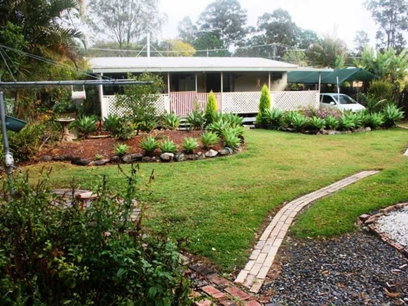 15 Rhodes Street, Loganlea QLD 4131