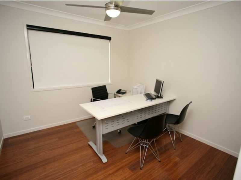 1 Baxton Place, Shailer Park QLD 4128