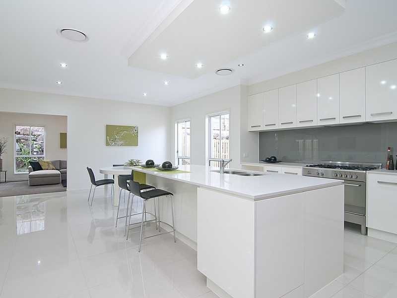 30 Dennis Vale Drive, Daisy Hill QLD 4127