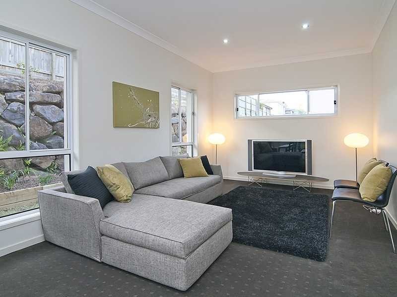 30 Dennis Vale Drive, Daisy Hill QLD 4127