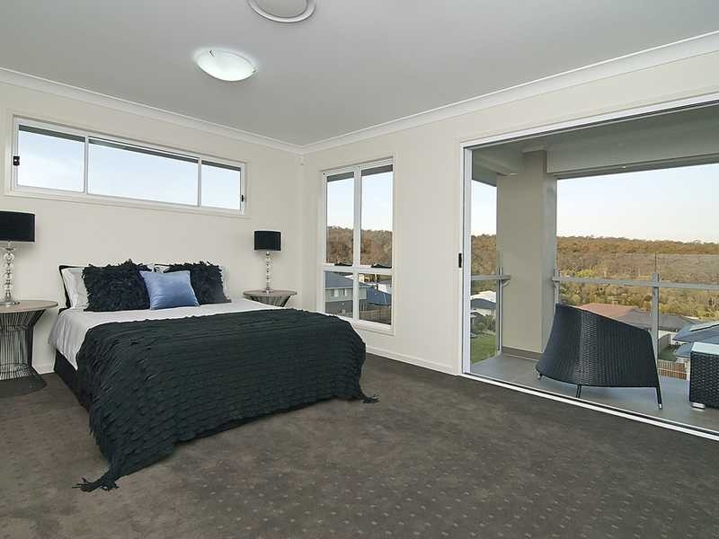 30 Dennis Vale Drive, Daisy Hill QLD 4127