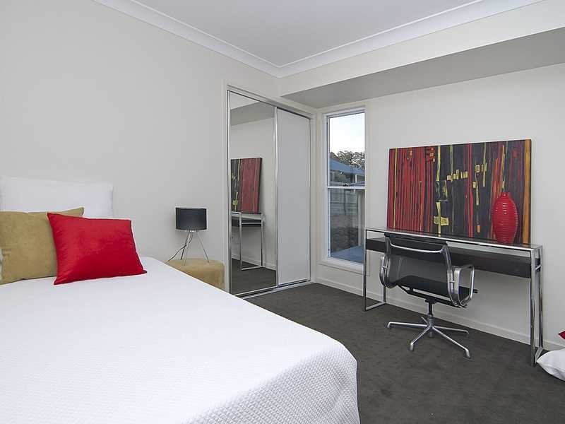 30 Dennis Vale Drive, Daisy Hill QLD 4127