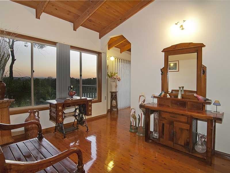 10 Gumnut Grove, Daisy Hill QLD 4127