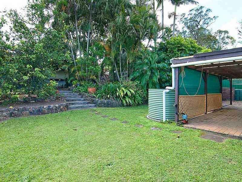 26 Coleman Crescent, Springwood QLD 4127