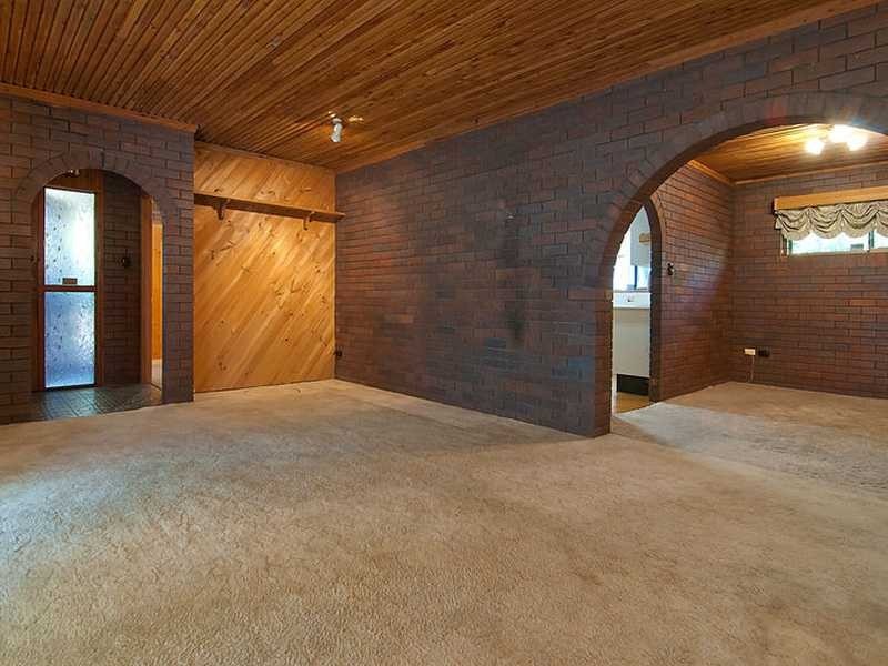 26 Shoalhaven Ave, Springwood QLD 4127