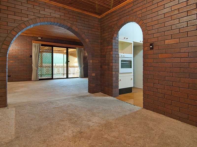 26 Shoalhaven Ave, Springwood QLD 4127