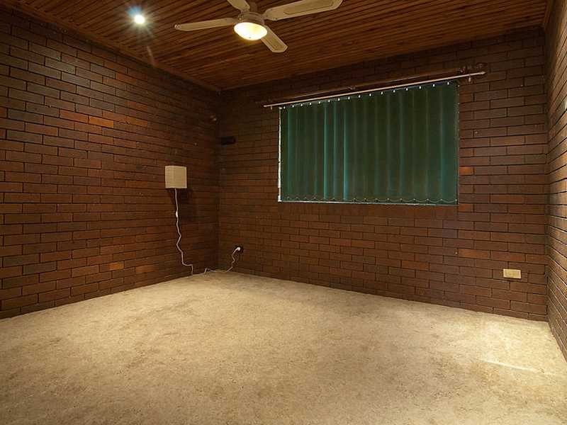 26 Shoalhaven Ave, Springwood QLD 4127