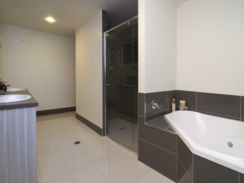 11 Nanny Shailer Street, Daisy Hill QLD 4127