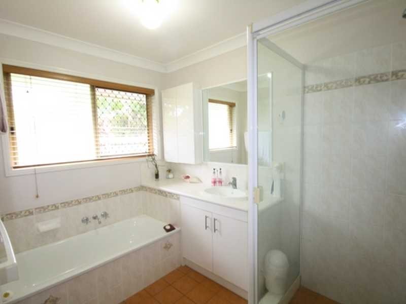 Meadowbrook QLD 4131