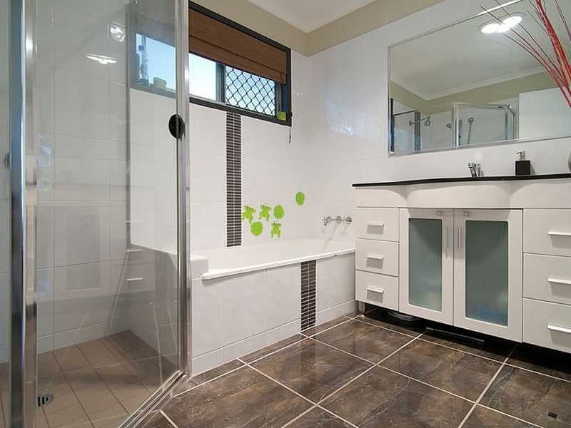 27 Jardine Drive, Springwood QLD 4127