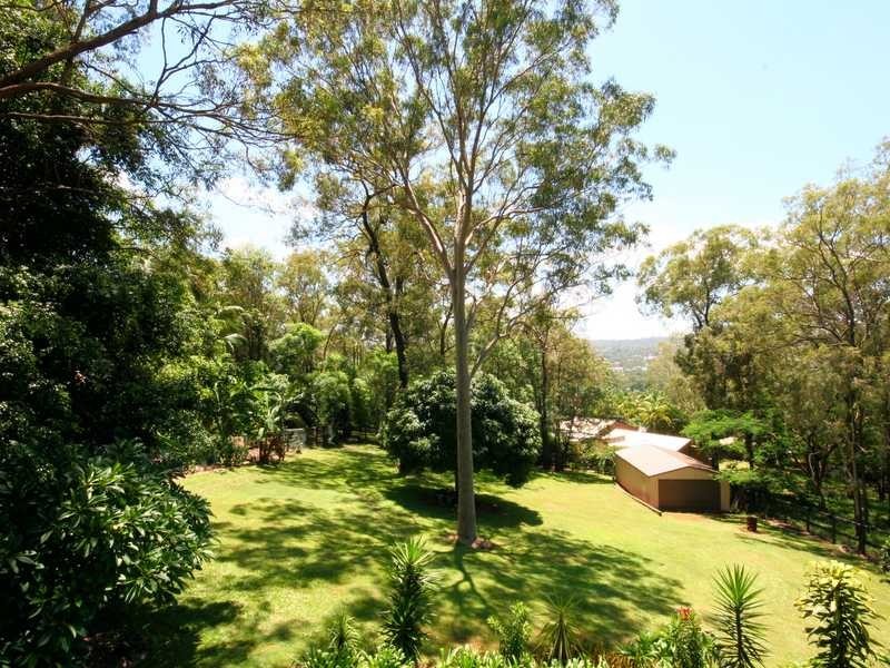 91-93 Barokee Drive, Tanah Merah QLD 4128