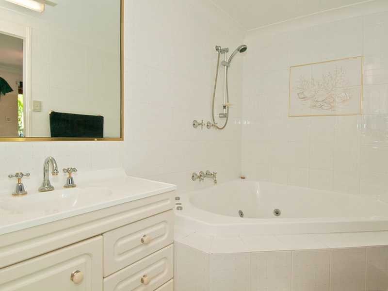 124-126 Koolan Crescent, Shailer Park QLD 4128