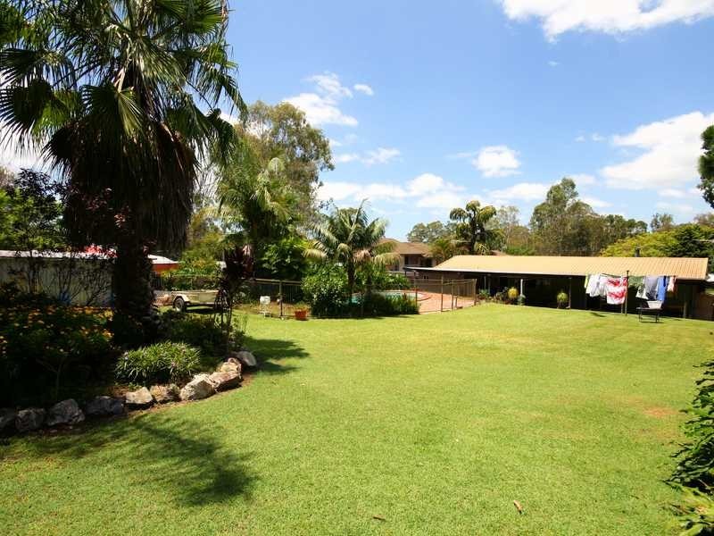 9 Tanah Merah Avenue, Tanah Merah QLD 4128