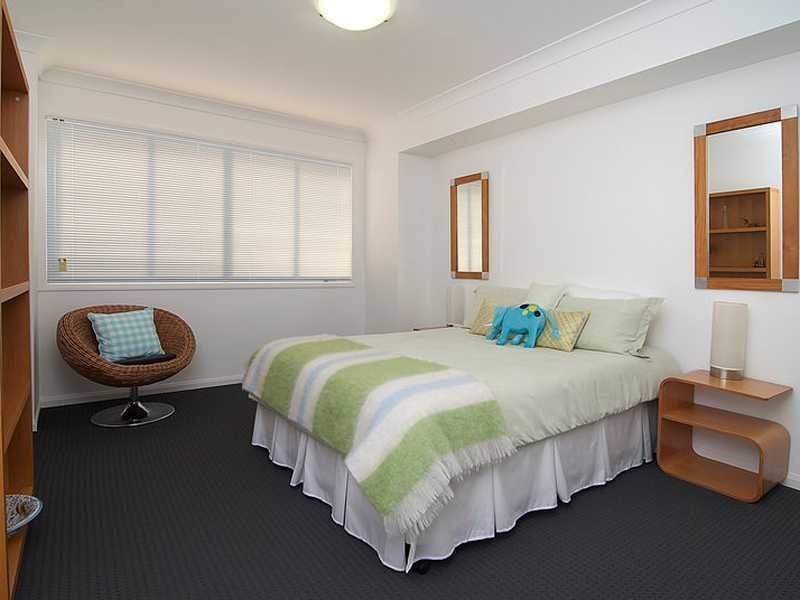 15 Dennis Vale Drive, Daisy Hill QLD 4127