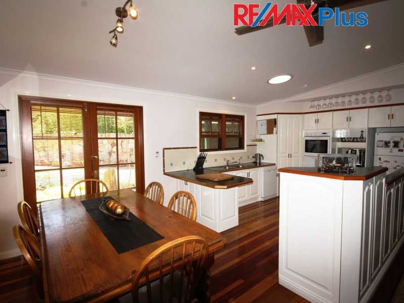 20 Edgehill Crescent, Springwood QLD 4127