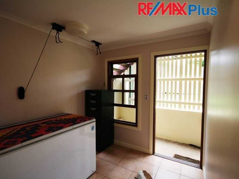 20 Edgehill Crescent, Springwood QLD 4127