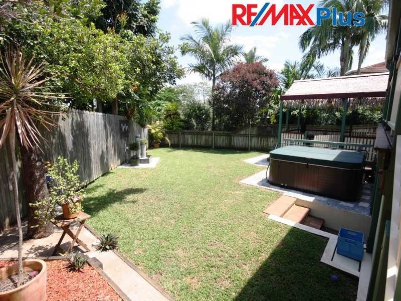 20 Edgehill Crescent, Springwood QLD 4127