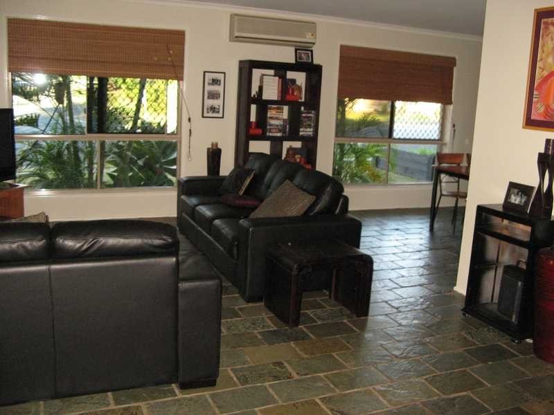 25 Drews Road, Tanah Merah QLD 4128