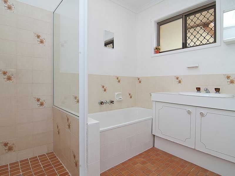 13 Jilbard Drive, Springwood QLD 4127