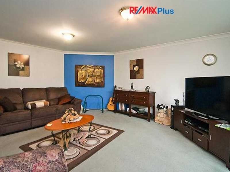 10 Lake Breeze Drive, Loganholme QLD 4129