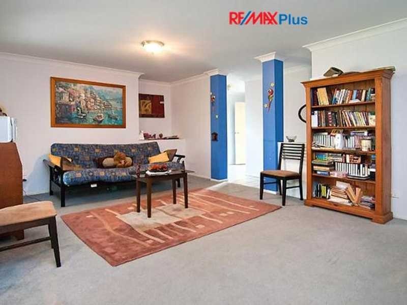 10 Lake Breeze Drive, Loganholme QLD 4129