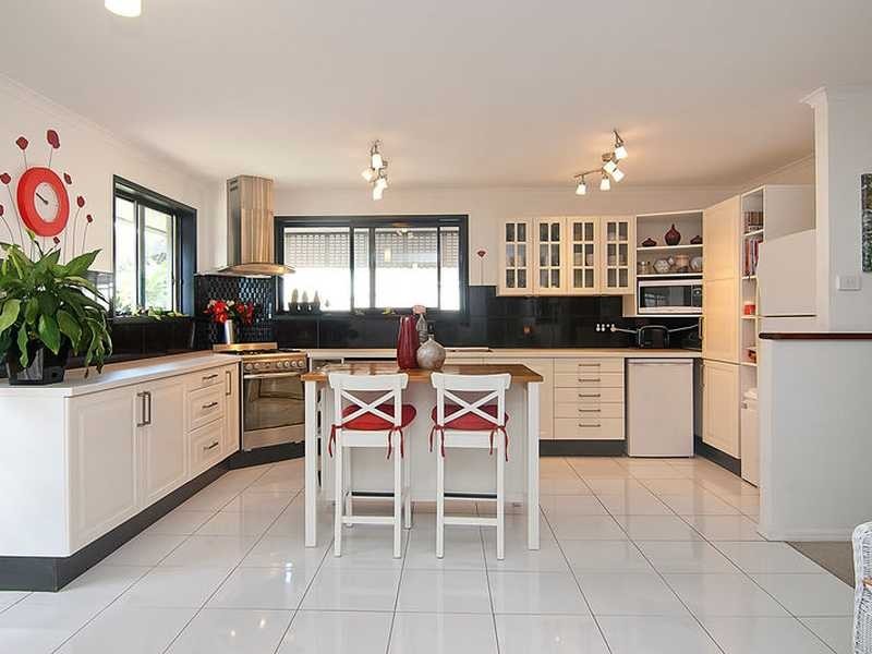 12 Merchant Court, Springwood QLD 4127