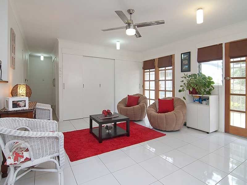 12 Merchant Court, Springwood QLD 4127
