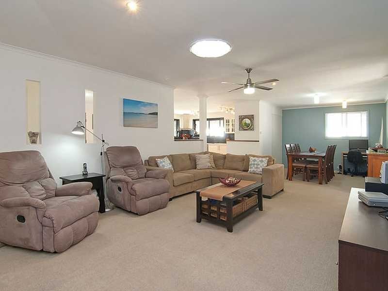 12 Merchant Court, Springwood QLD 4127