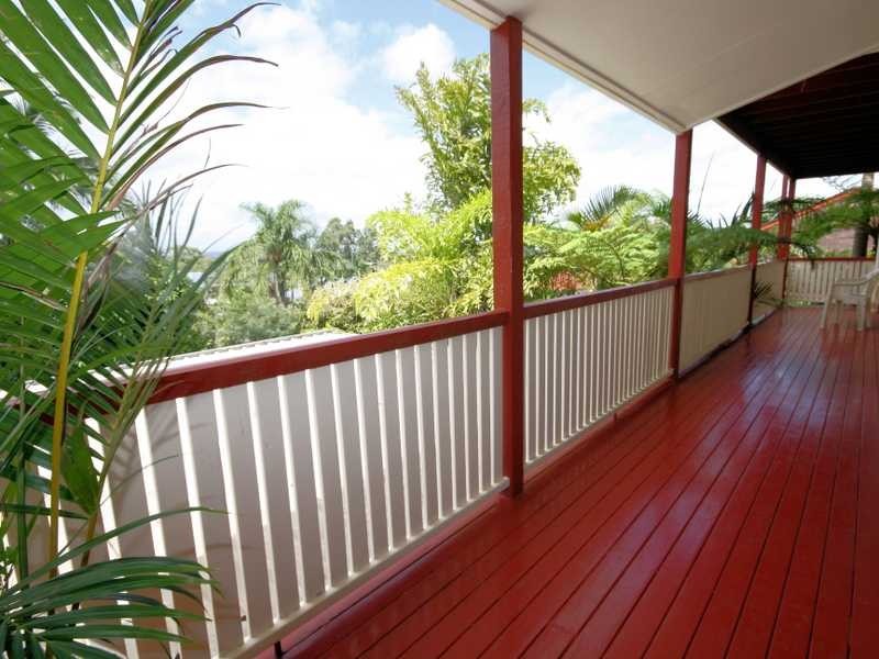 13 Edgehill Cr, Springwood QLD 4127