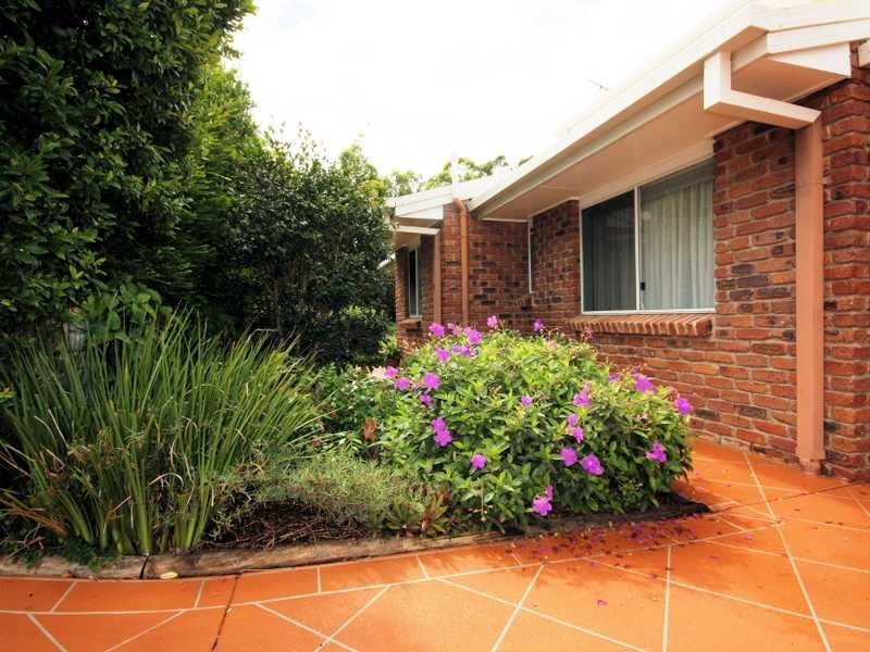 13 Edgehill Cr, Springwood QLD 4127