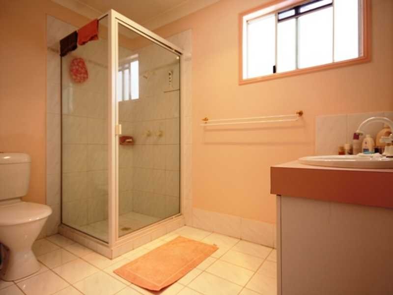 13 Edgehill Cr, Springwood QLD 4127